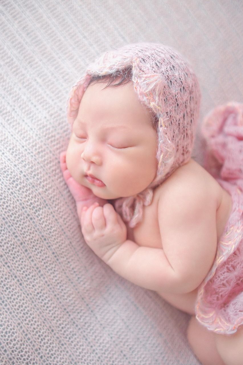 entdecken sie unser hochwertiges babybett, das sicherheit und komfort für ihr neugeborenes bietet. perfekt für ruhige nächte und glückliche babys.
