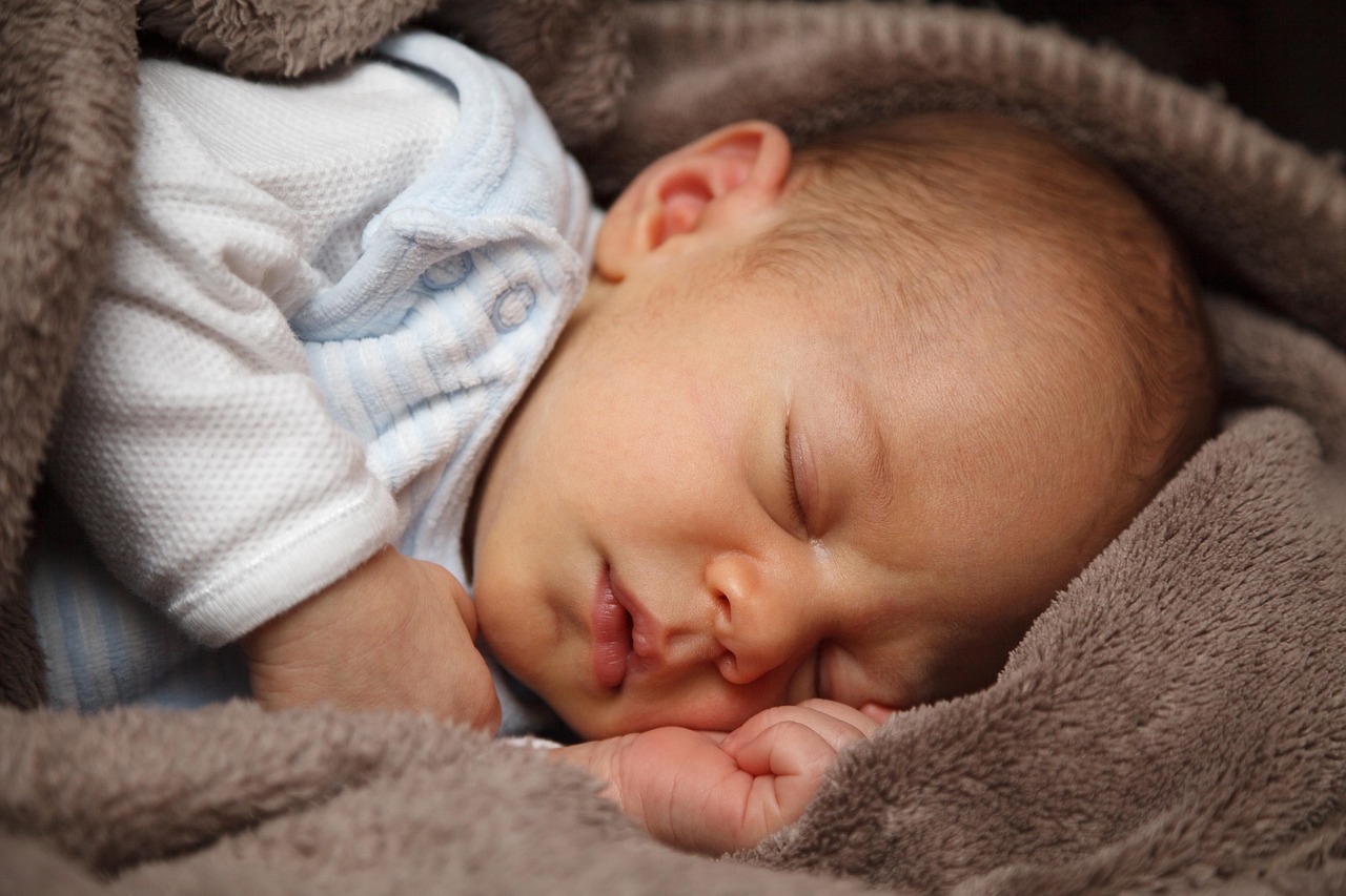 praktische und hilfreiche tipps für die pflege und erziehung ihres babys – von erfahrenen eltern und experten.
