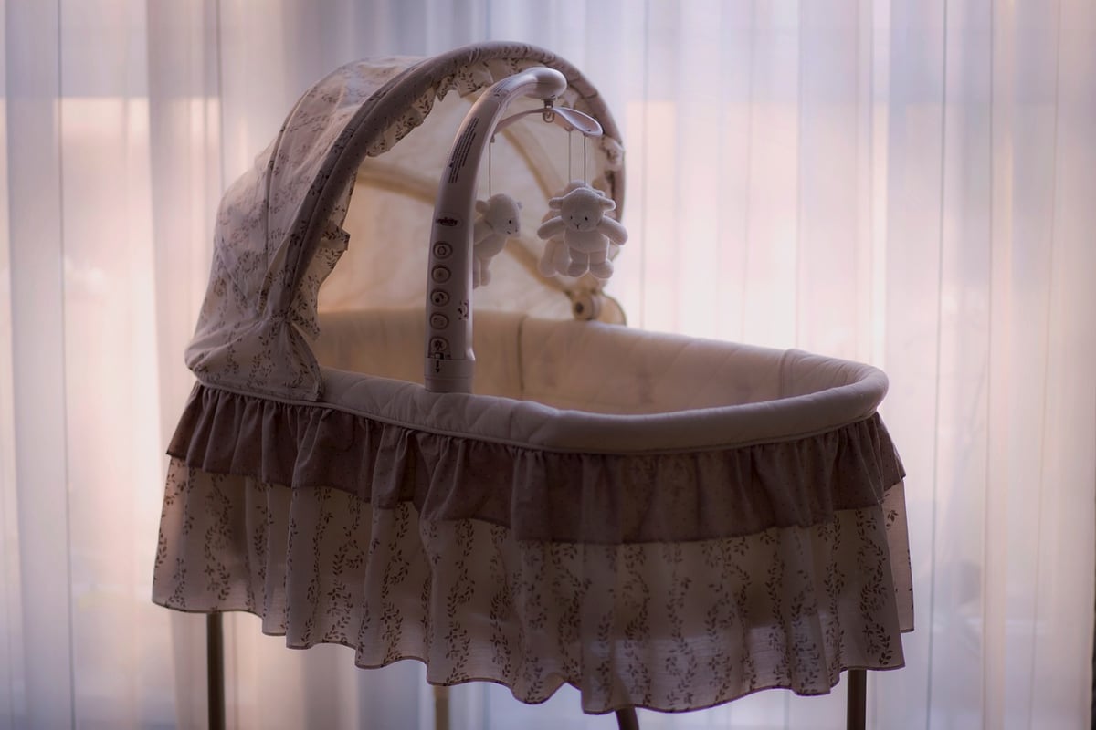 erstausstattung checkliste für 2025: was wirklich ins babyzimmer gehört