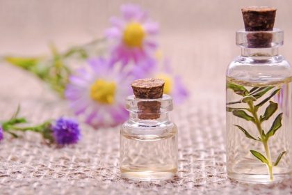 entdecken sie die unverzichtbaren babyartikel, die sie für die ersten monate ihres kindes benötigen. unser sortiment umfasst alles von kleidung über pflegeprodukte bis hin zu sicherheitsutensilien, um sicherzustellen, dass ihr baby komfortabel und sicher ist.