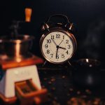 übelkeit in der schwangerschaft: ursachen, symptome und tipps zur linderung. erfahren sie, wie sie mit morgendlicher übelkeit umgehen können und welche unterstützenden maßnahmen helfen.