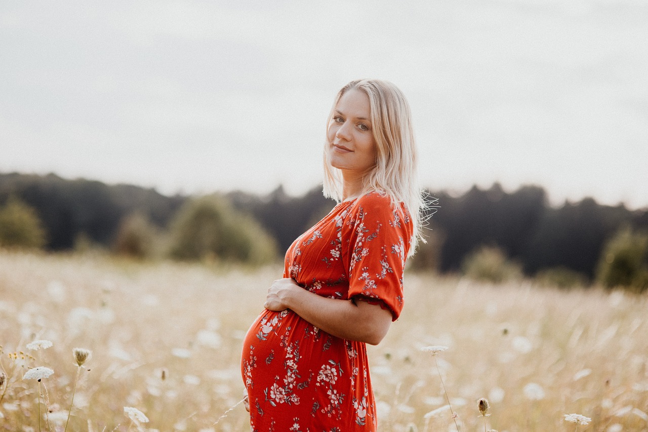 schwangerschaftsuntersuchungen sind entscheidend für die gesundheit von mutter und kind. erfahren sie alles über die verschiedenen arten von untersuchungen, deren bedeutung und wie sie dazu beitragen, eine sichere und gesunde schwangerschaft zu gewährleisten.